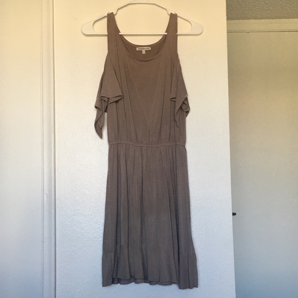 Cream Mini Dress With Tie Detailing - Picture 4 of 4